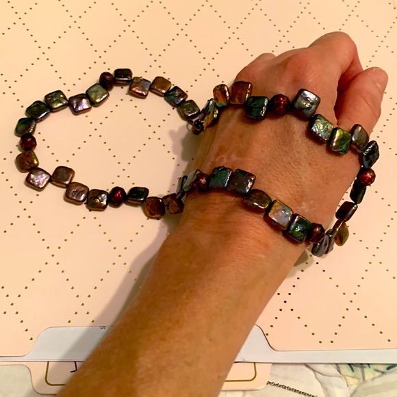 3/$39!! Bundle & SAVE!! 
Genuine Freshwater Pearls - Picture 4 of 6